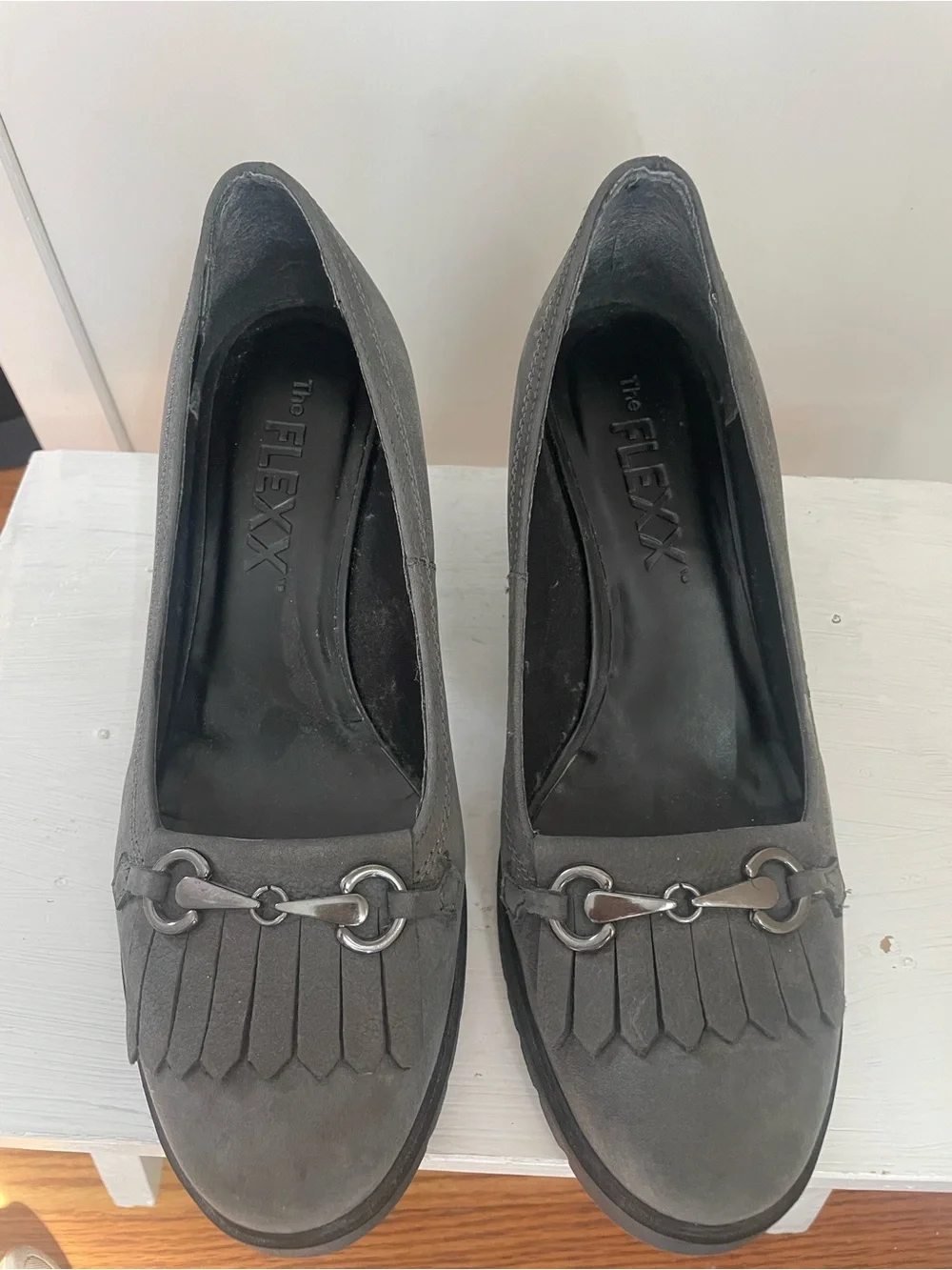 THE FLEXX Gray Suede‎ Fringe Block Heel Loafers